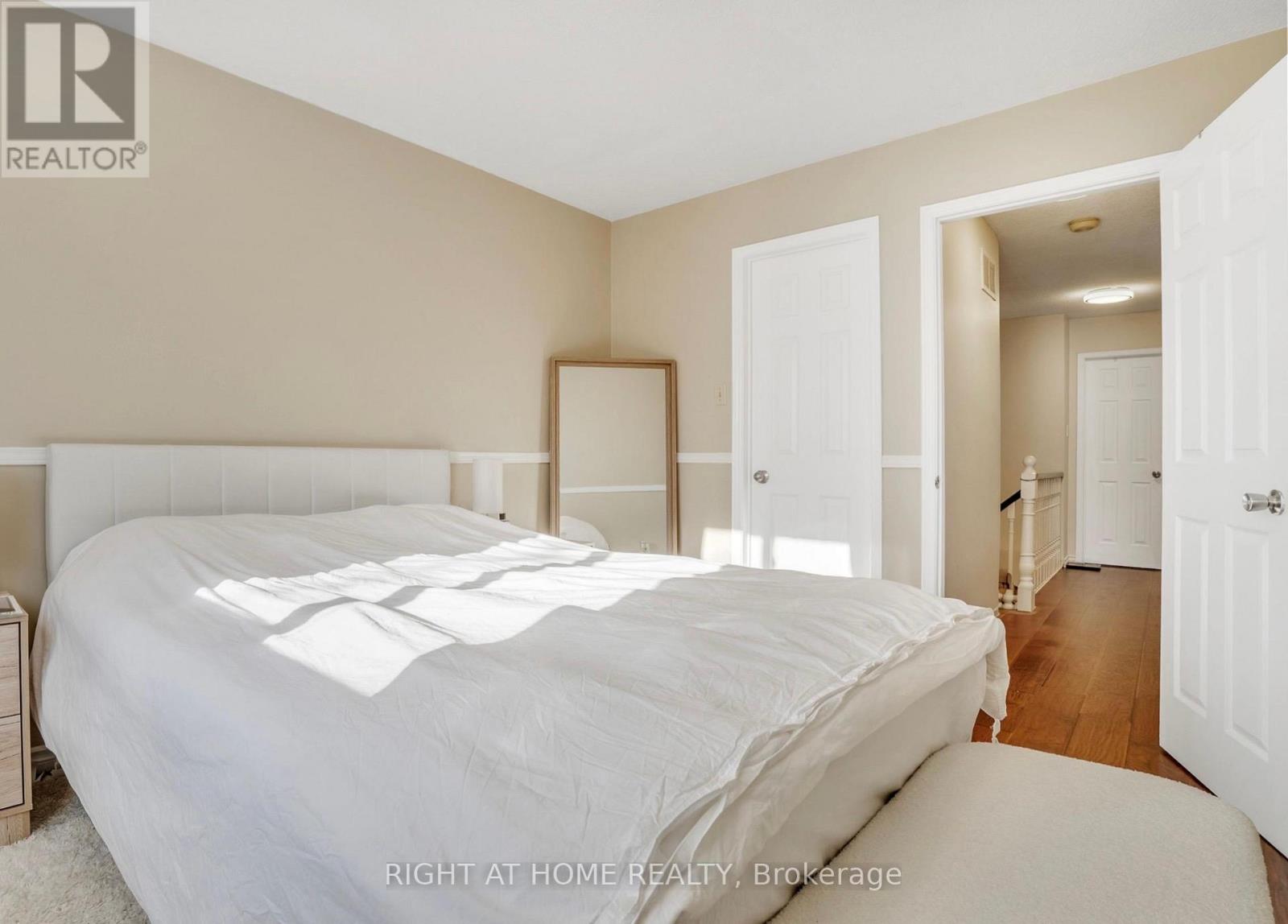 27 Melborne Court, Whitby, Ontario  L1R 1S2 - Photo 15 - E13072276