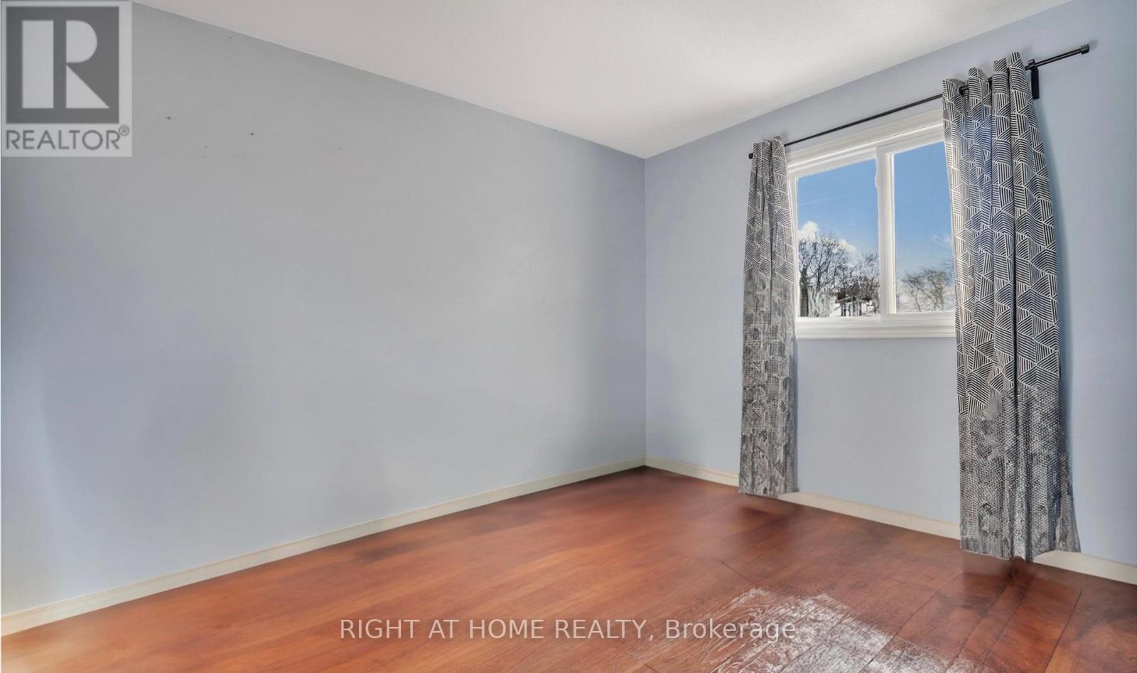 27 Melborne Court, Whitby, Ontario  L1R 1S2 - Photo 16 - E13072276