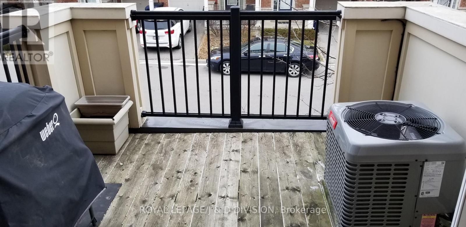 52 Ayers Crescent, Toronto, Ontario  M1L 0B8 - Photo 4 - E13072278
