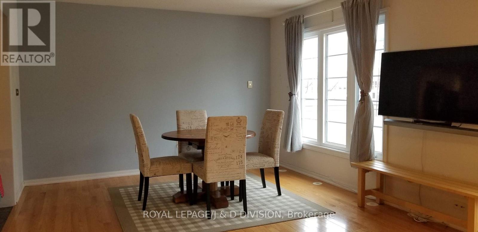 52 Ayers Crescent, Toronto, Ontario  M1L 0B8 - Photo 6 - E13072278