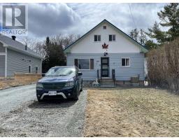 402 FARAH AVENUE, Temiskaming Shores, Ontario