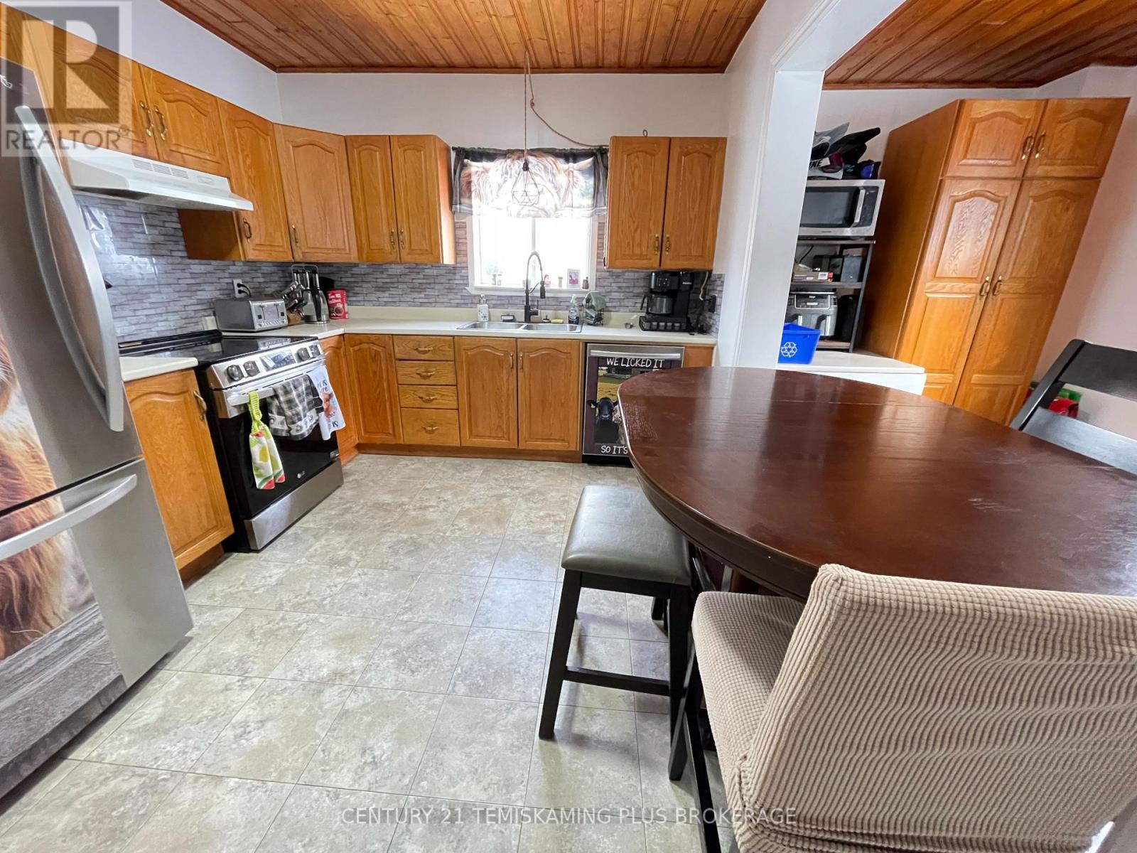 402 Farah Avenue, Temiskaming Shores, Ontario  P0J 1P0 - Photo 17 - T12931130