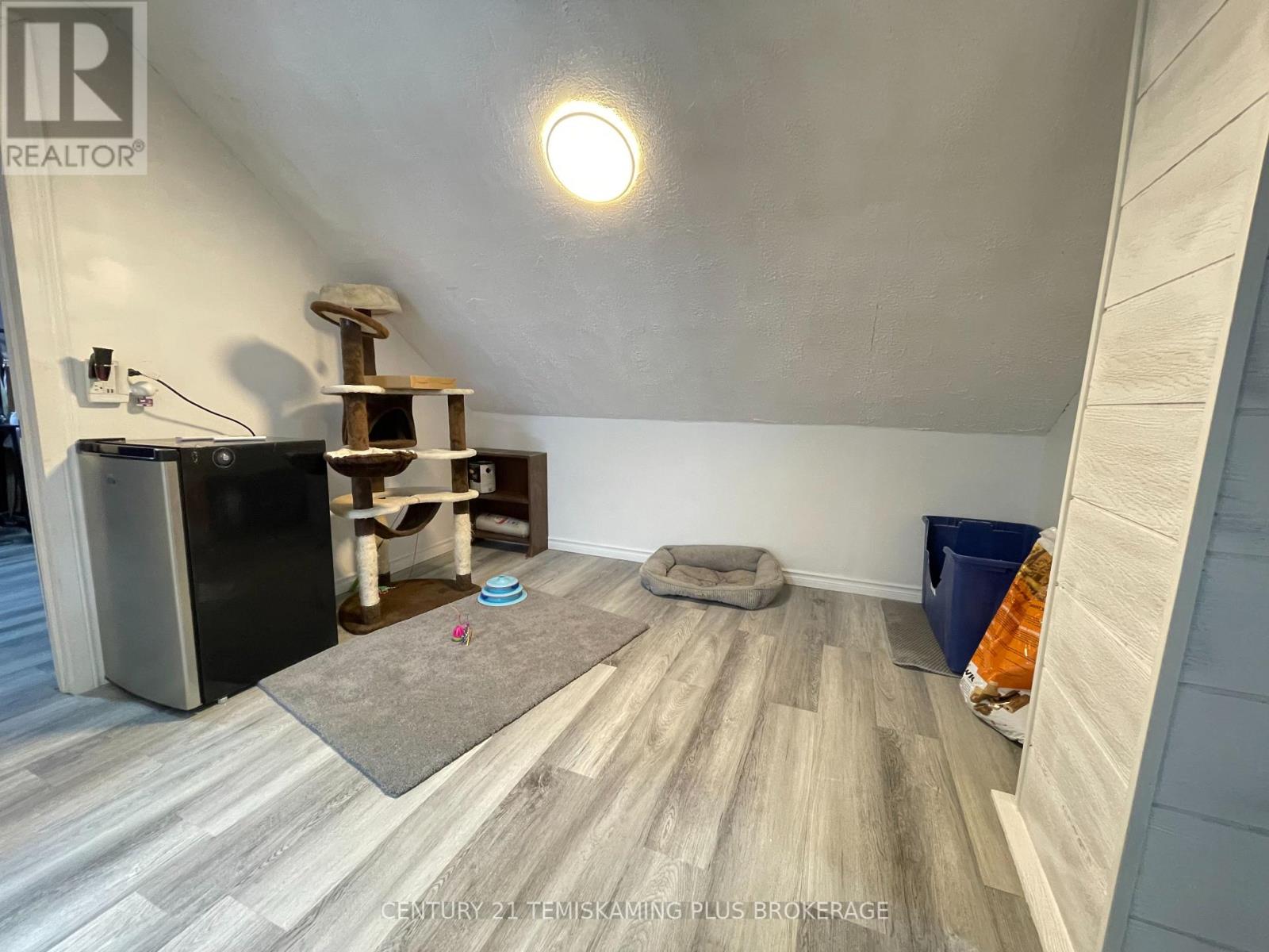 402 Farah Avenue, Temiskaming Shores, Ontario  P0J 1P0 - Photo 33 - T12931130