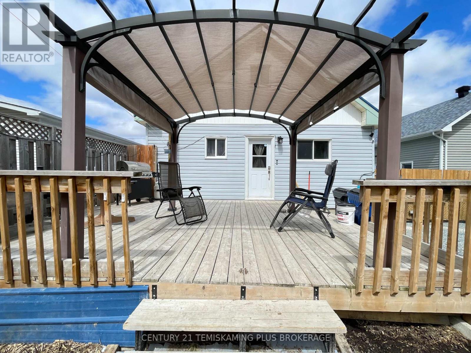 402 Farah Avenue, Temiskaming Shores, Ontario  P0J 1P0 - Photo 5 - T12931130