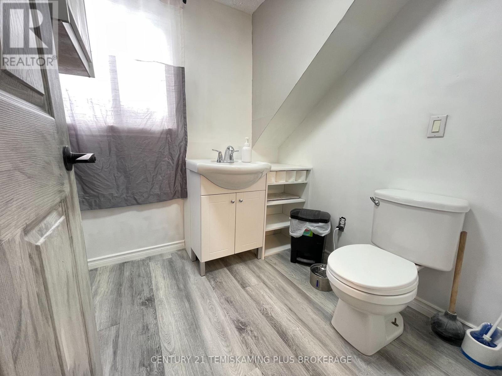 402 Farah Avenue, Temiskaming Shores, Ontario  P0J 1P0 - Photo 34 - T12931130