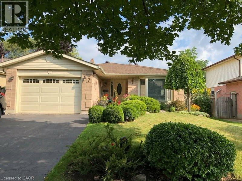 7 Kilkerran Crescent, Kitchener, Ontario  N2R 1B6 - Photo 2 - 40826351