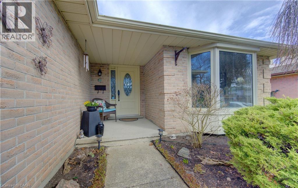 7 Kilkerran Crescent, Kitchener, Ontario  N2R 1B6 - Photo 3 - 40826351