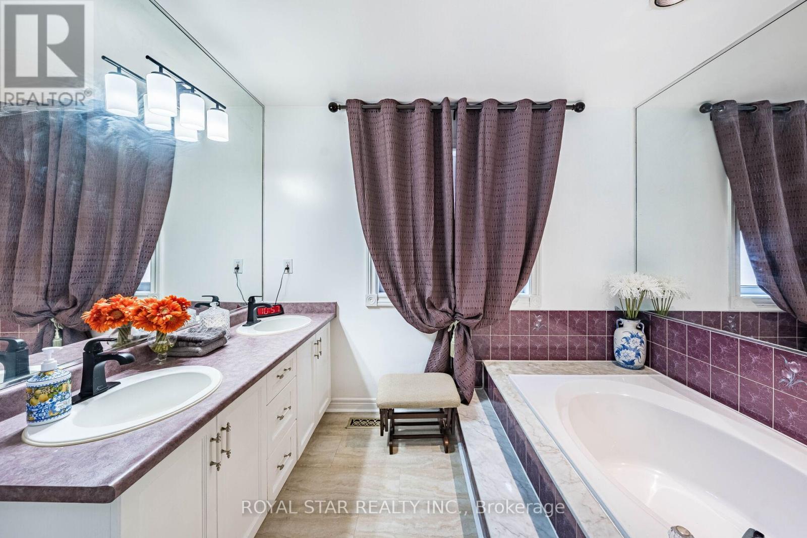 40 Oakdale Road, Vaughan, Ontario  L6A 1J1 - Photo 35 - N13072000