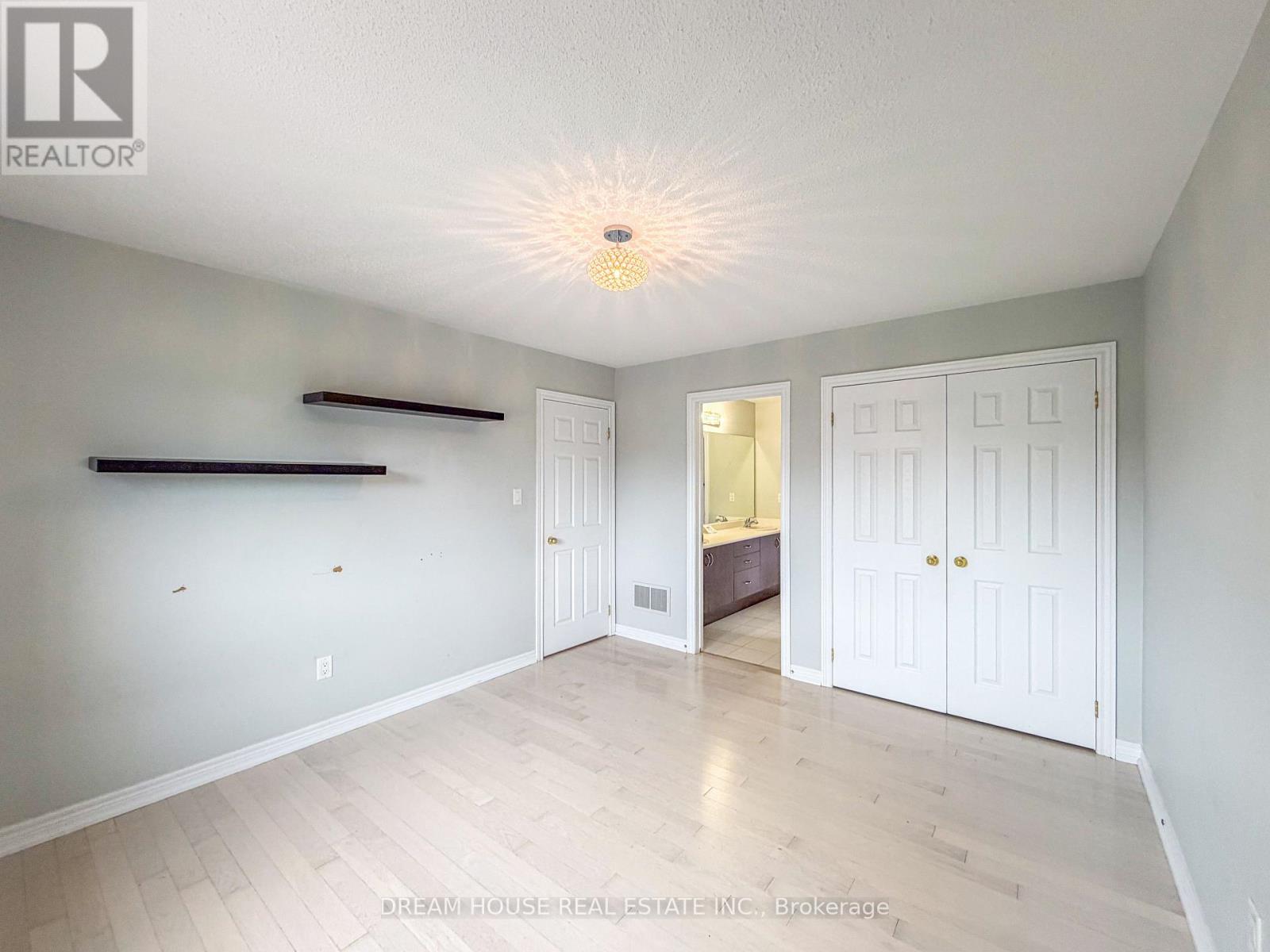 1383 Dallman Street, Innisfil, Ontario  L0L 1W0 - Photo 11 - N13072118