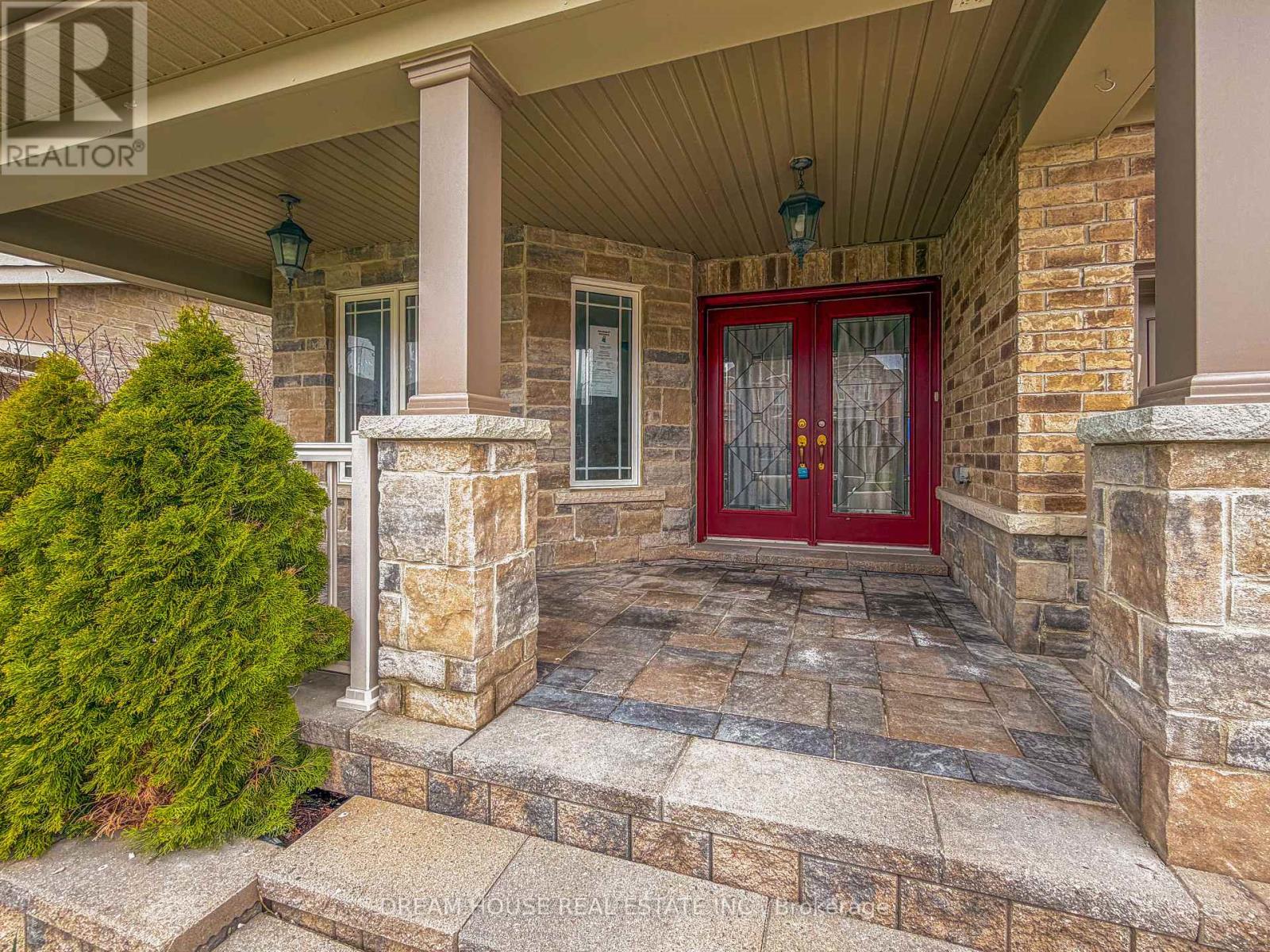1383 Dallman Street, Innisfil, Ontario  L0L 1W0 - Photo 3 - N13072118