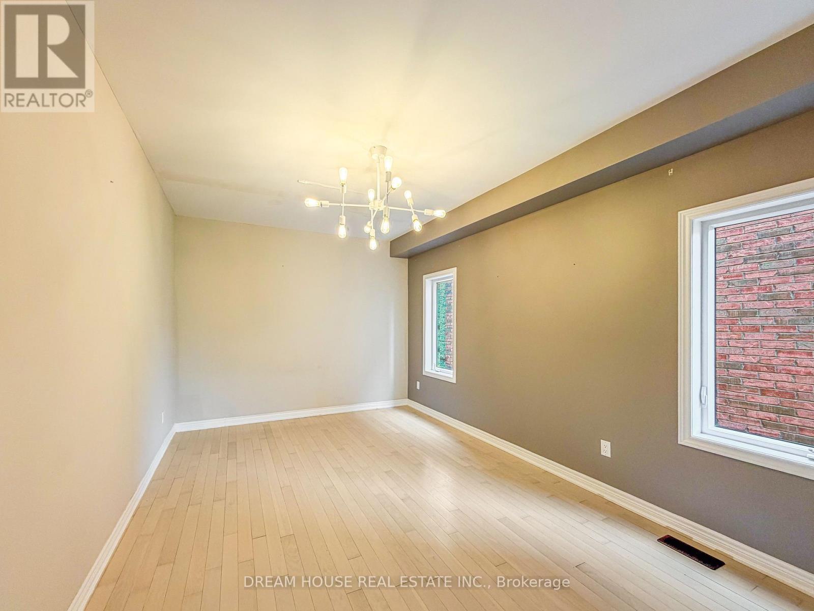 1383 Dallman Street, Innisfil, Ontario  L0L 1W0 - Photo 4 - N13072118