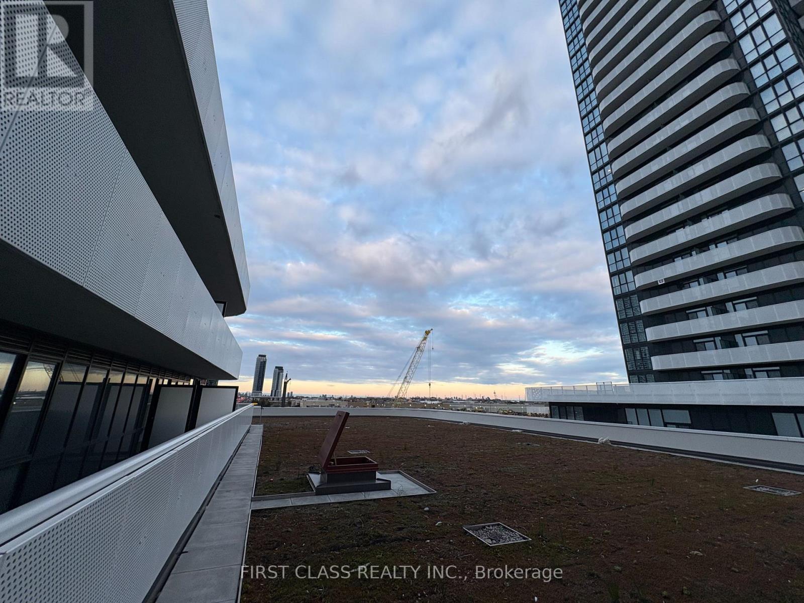 511 - 8 INTERCHANGE WAY, vaughan (vaughan corporate centre), Ontario