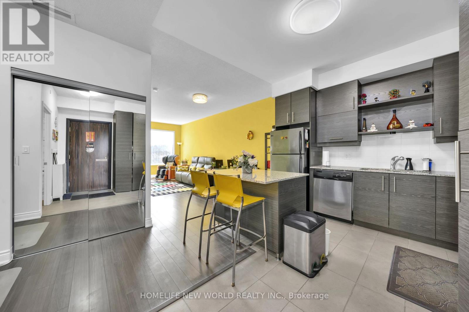 312 - 277 South Park Road, Markham, Ontario  L3T 0B7 - Photo 4 - N13072204