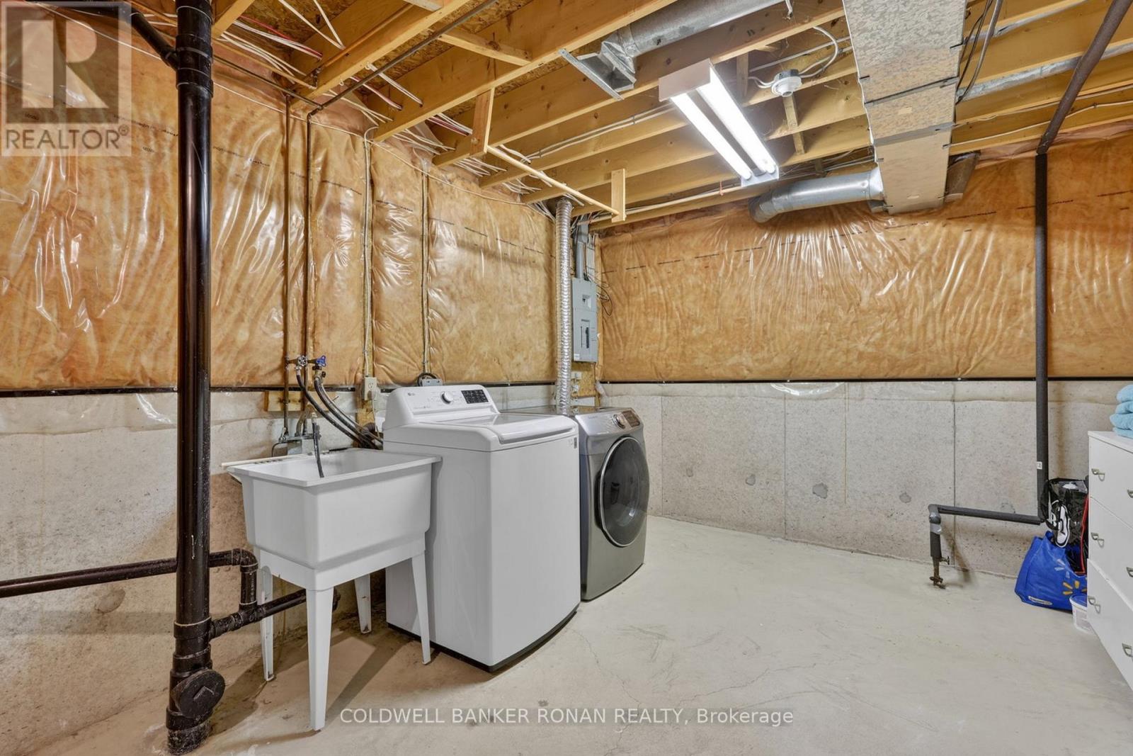 7 Robins Lane, New Tecumseth, Ontario  L9R 1C5 - Photo 32 - N13072266