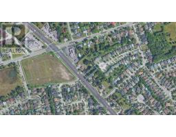 423 YONGE STREET, Barrie, Ontario