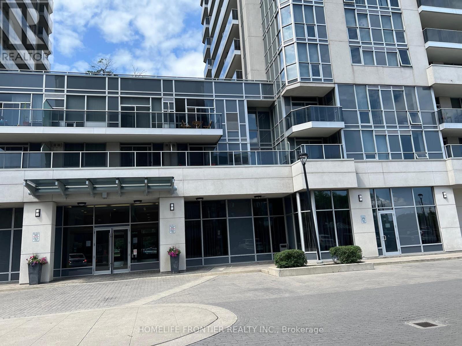 2302 - 5793 YONGE STREET, Toronto, Ontario