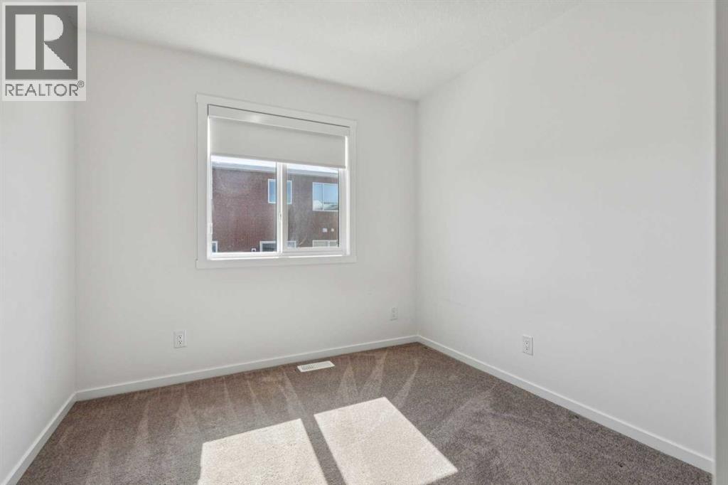 25 Yorkstone Row Sw, Calgary, Alberta  T2X 5H4 - Photo 26 - A2296058