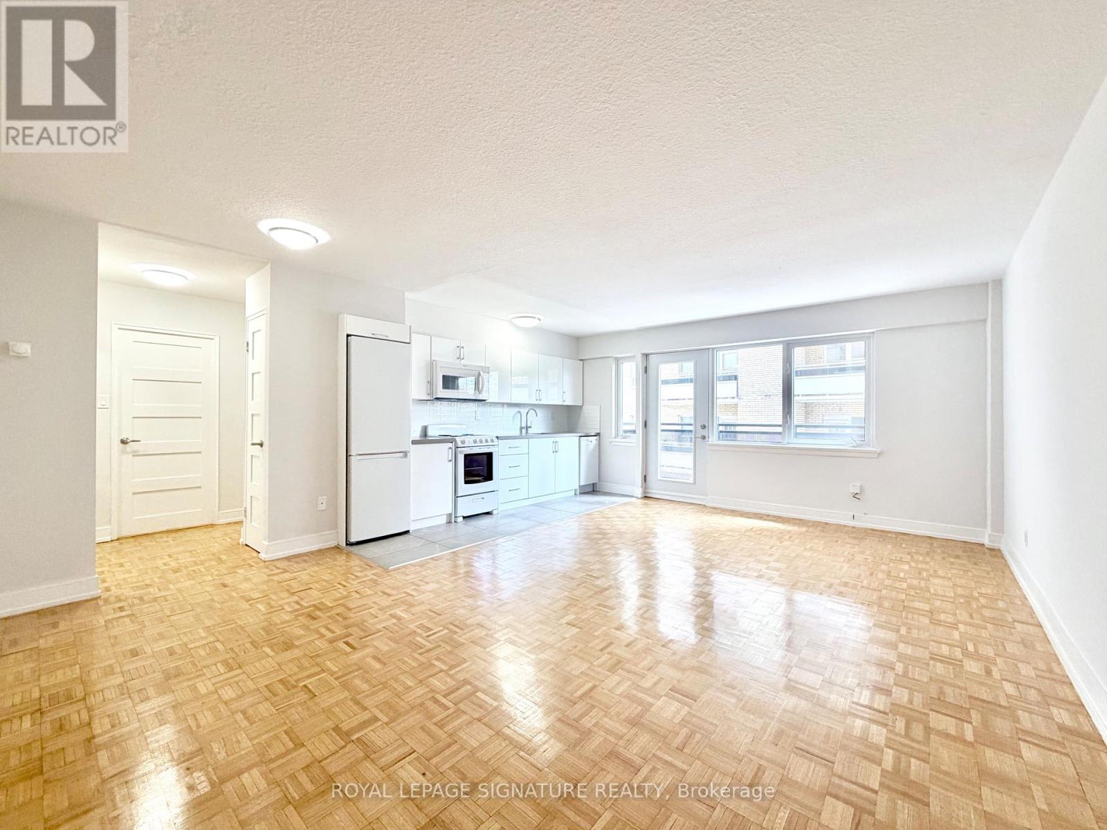 307 - 95 LAWTON BOULEVARD, Toronto, Ontario