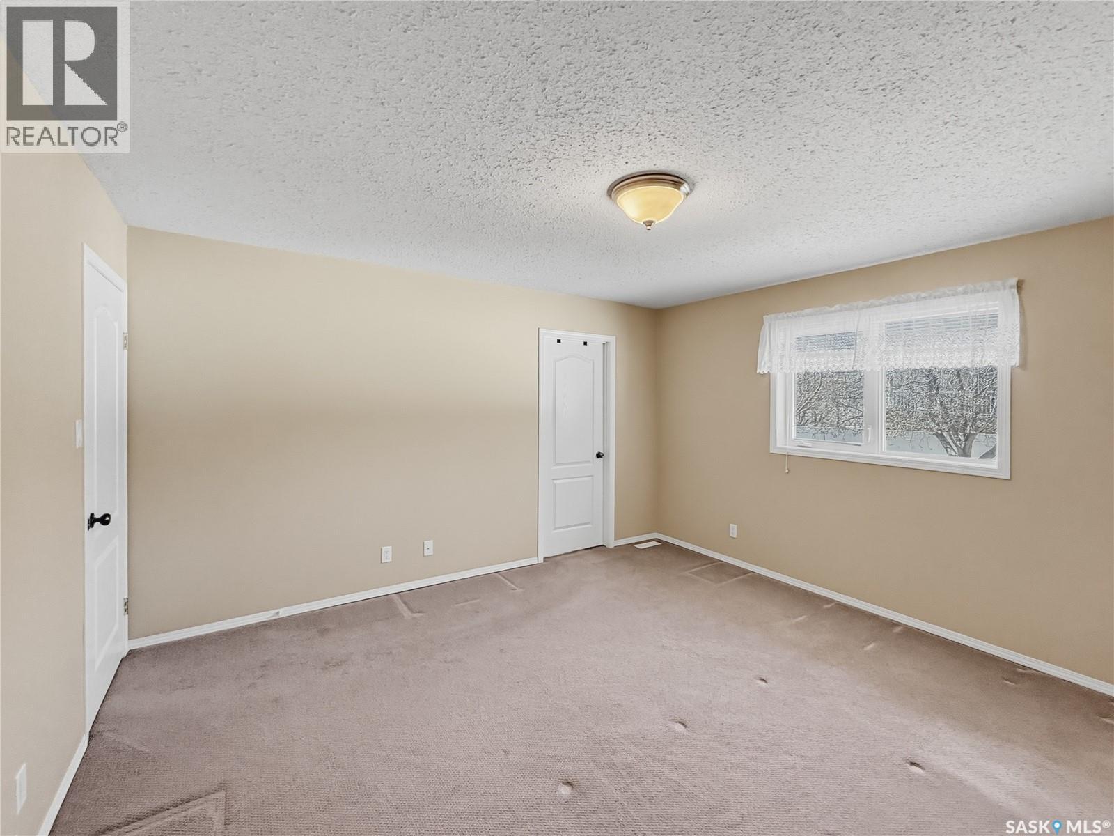 530 Palliser Drive, Swift Current, Saskatchewan  S9H 5C6 - Photo 12 - SK034541
