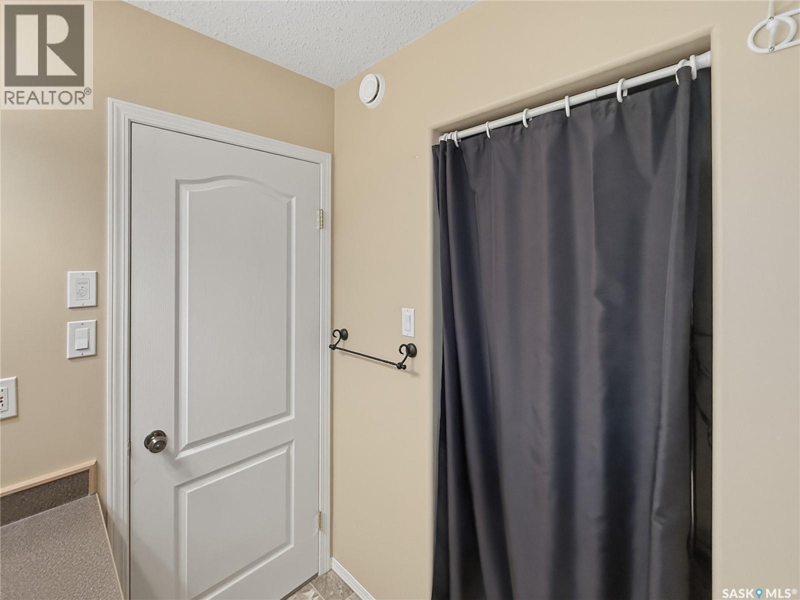 530 Palliser Drive, Swift Current, Saskatchewan  S9H 5C6 - Photo 15 - SK034541