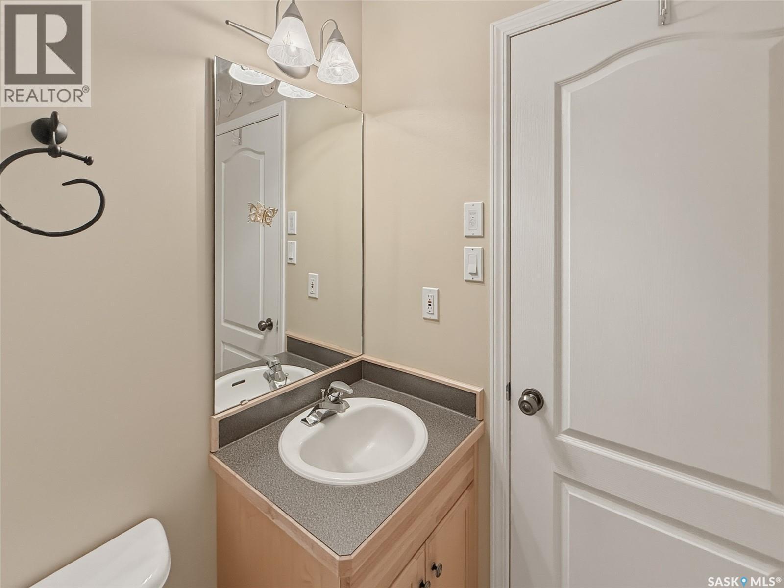 530 Palliser Drive, Swift Current, Saskatchewan  S9H 5C6 - Photo 20 - SK034541