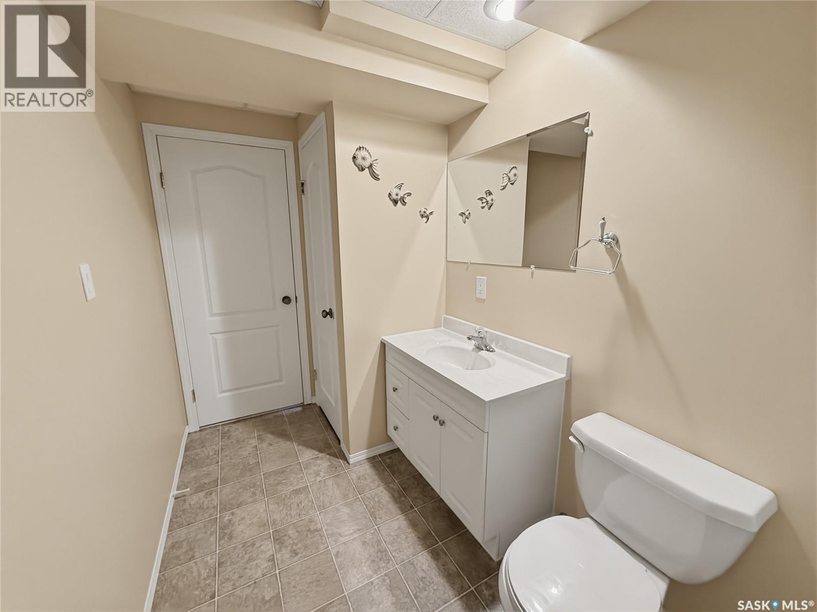 530 Palliser Drive, Swift Current, Saskatchewan  S9H 5C6 - Photo 29 - SK034541