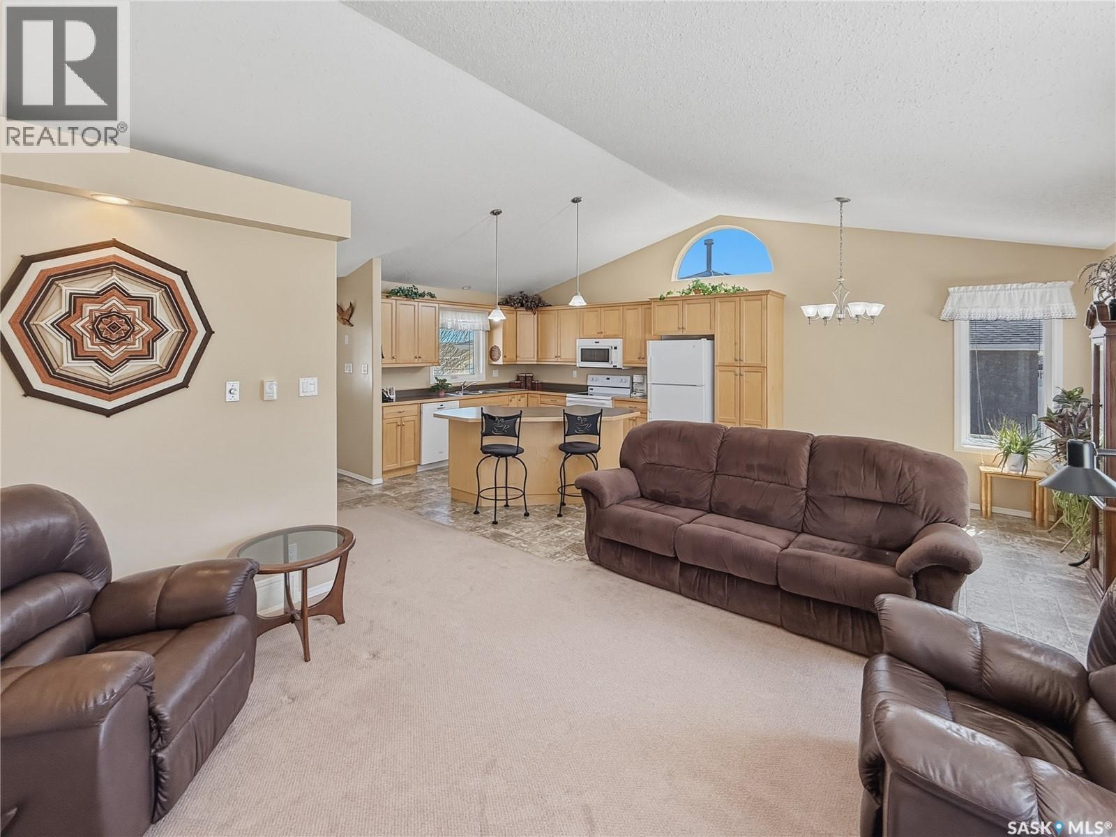 530 Palliser Drive, Swift Current, Saskatchewan  S9H 5C6 - Photo 8 - SK034541