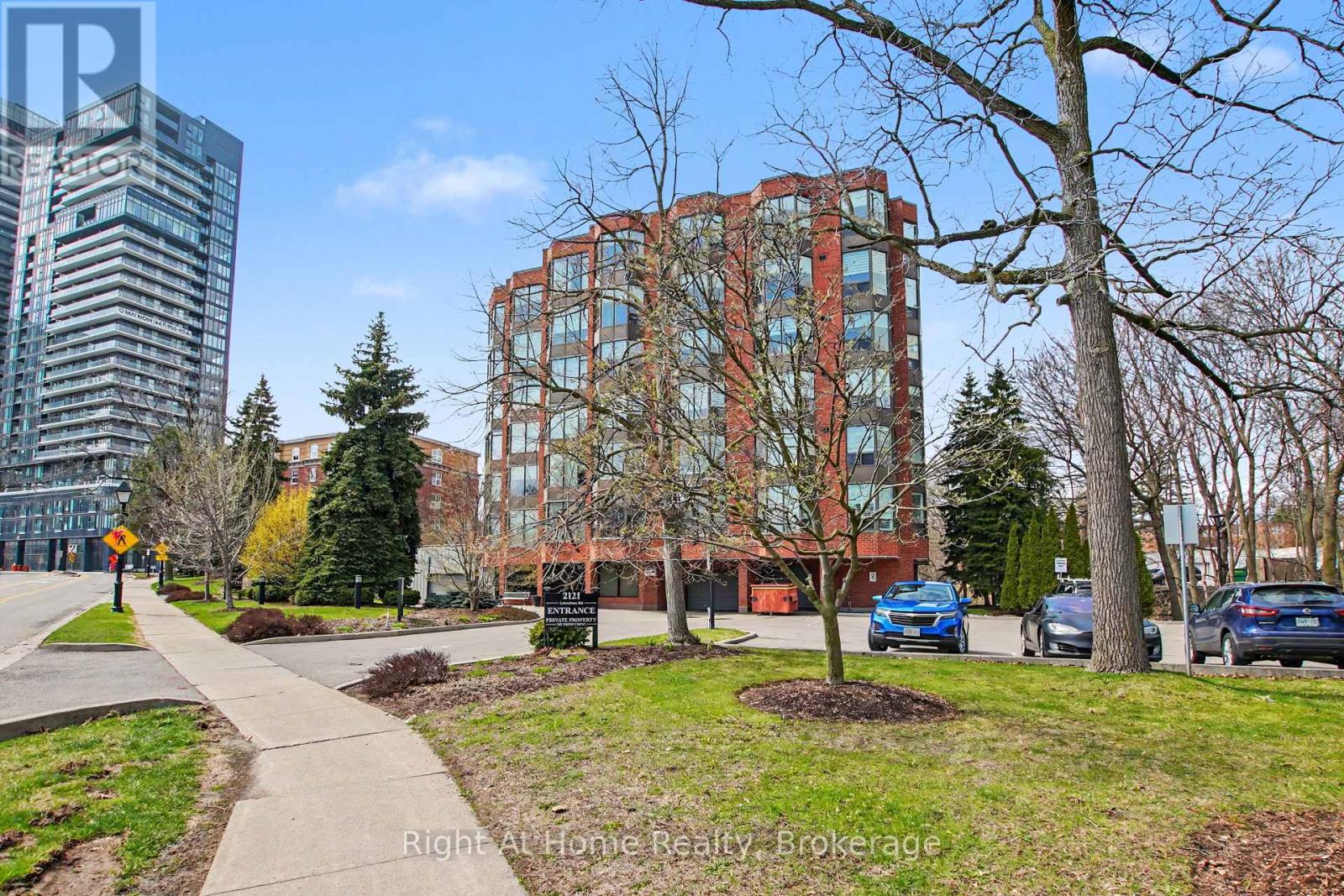 405 - 2121 Lakeshore Road, Burlington, Ontario  L7R 1C9 - Photo 2 - W13007308