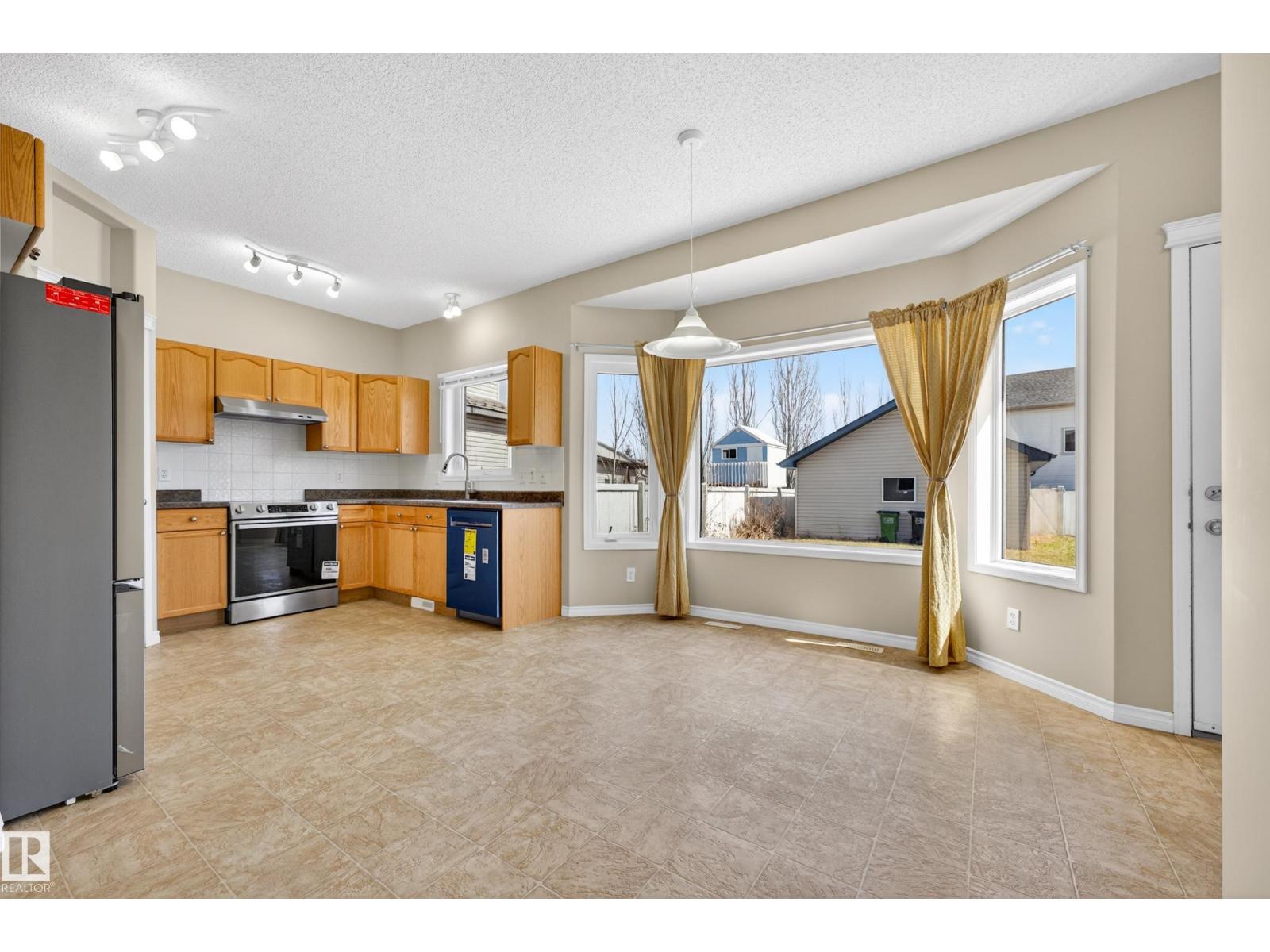 4989 Thibault Wy Nw, Edmonton, Alberta  T6R 0A4 - Photo 9 - E4485312