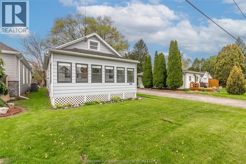 200 Woods Street, Chatham, Ontario  N7L 3R5 - Photo 2 - 26009348