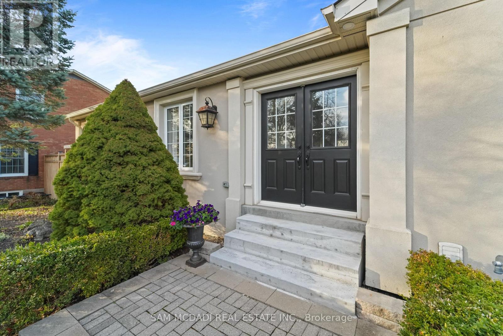 11269 Guelph Line, Milton, Ontario  L0P 1B0 - Photo 2 - W13071980
