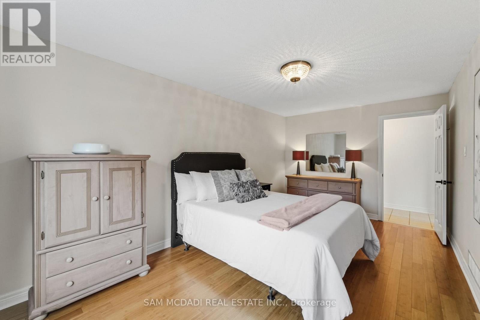 11269 Guelph Line, Milton, Ontario  L0P 1B0 - Photo 23 - W13071980