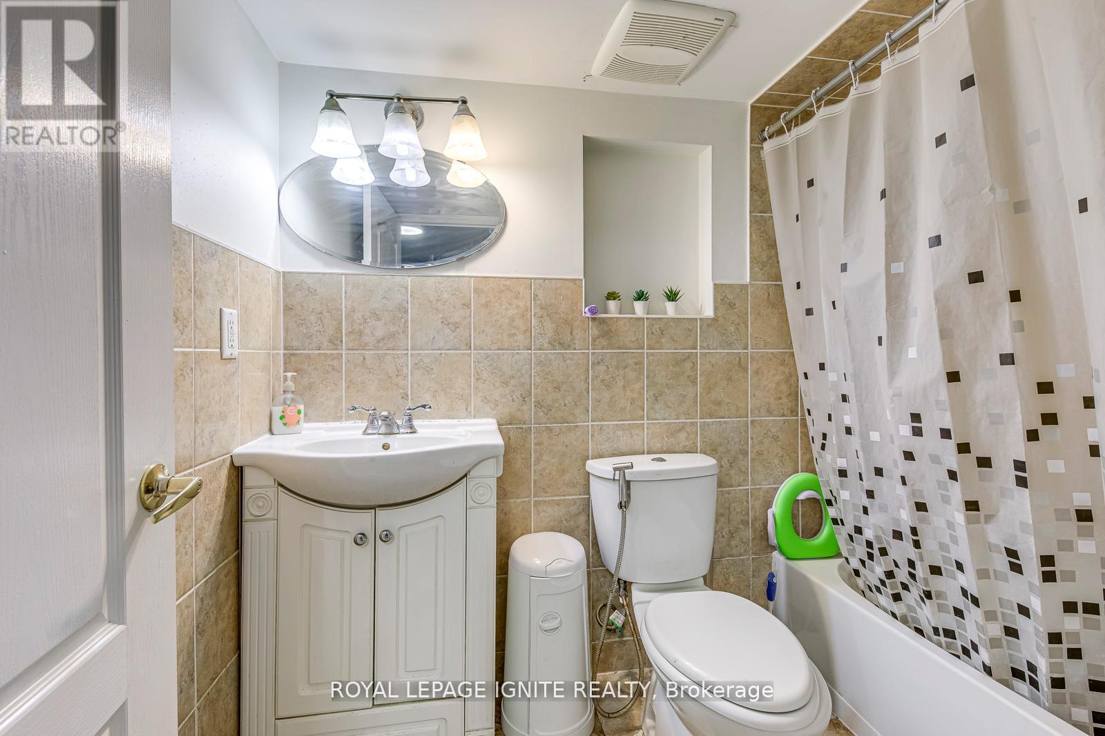 30 Streamline Drive NW, Brampton, Ontario  L6V 4T2 - Photo 46 - W13071988