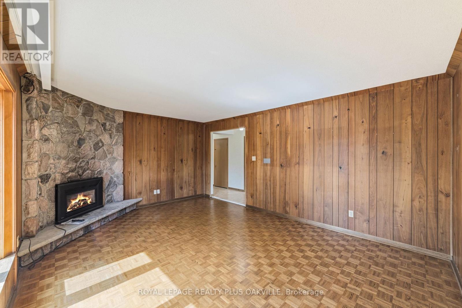 845 Saddle Crescent, Mississauga, Ontario  L4Y 2V9 - Photo 18 - W13072006