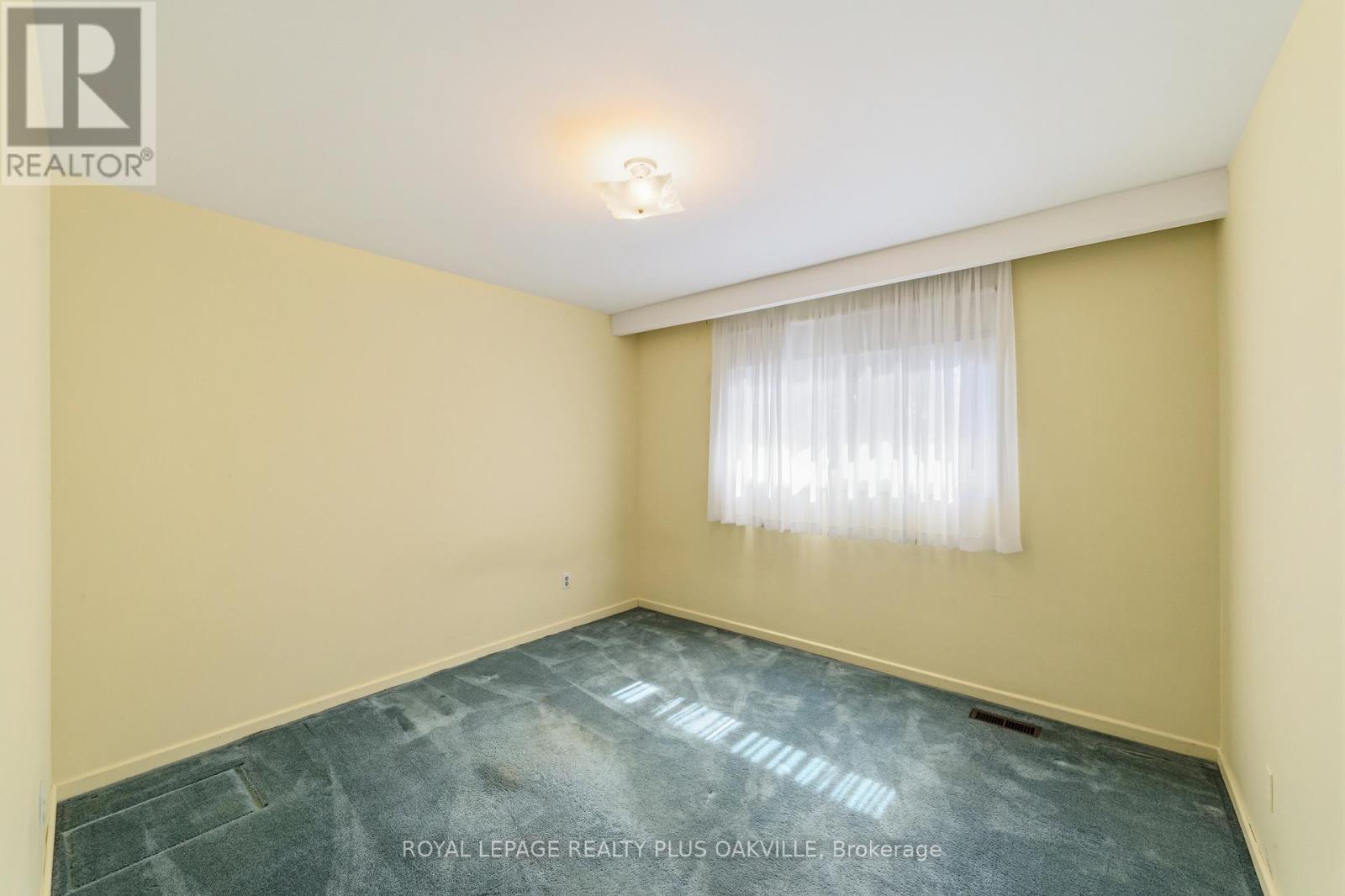 845 Saddle Crescent, Mississauga, Ontario  L4Y 2V9 - Photo 22 - W13072006