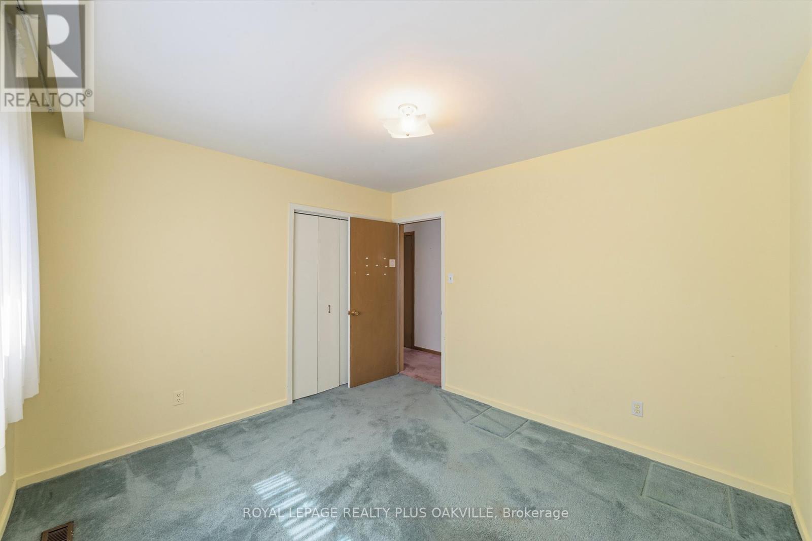 845 Saddle Crescent, Mississauga, Ontario  L4Y 2V9 - Photo 23 - W13072006