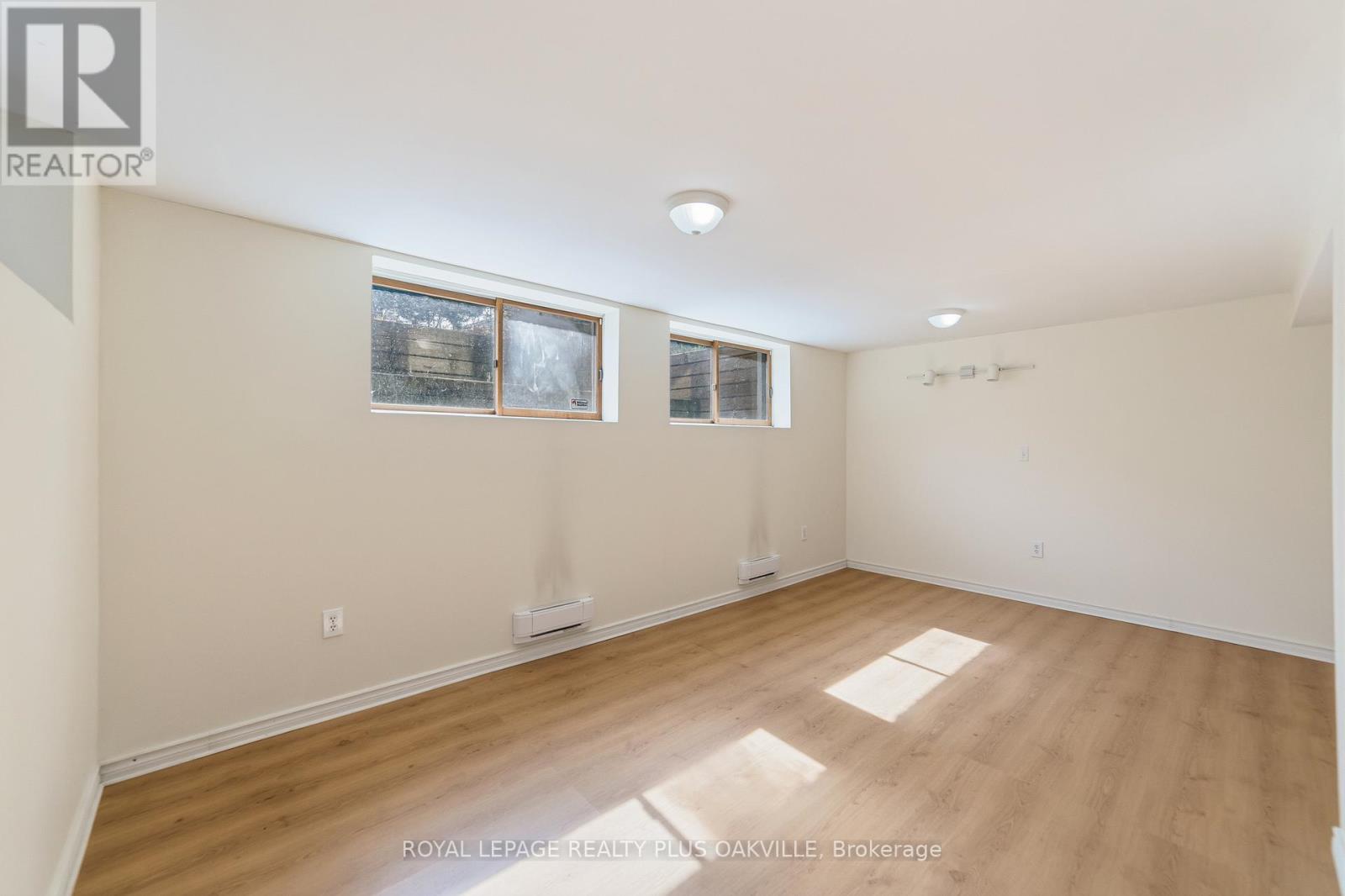 845 Saddle Crescent, Mississauga, Ontario  L4Y 2V9 - Photo 36 - W13072006