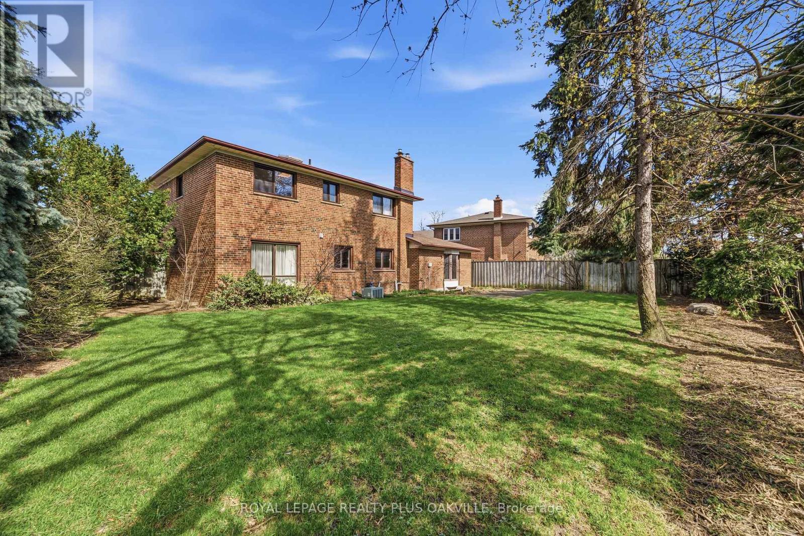 845 Saddle Crescent, Mississauga, Ontario  L4Y 2V9 - Photo 41 - W13072006