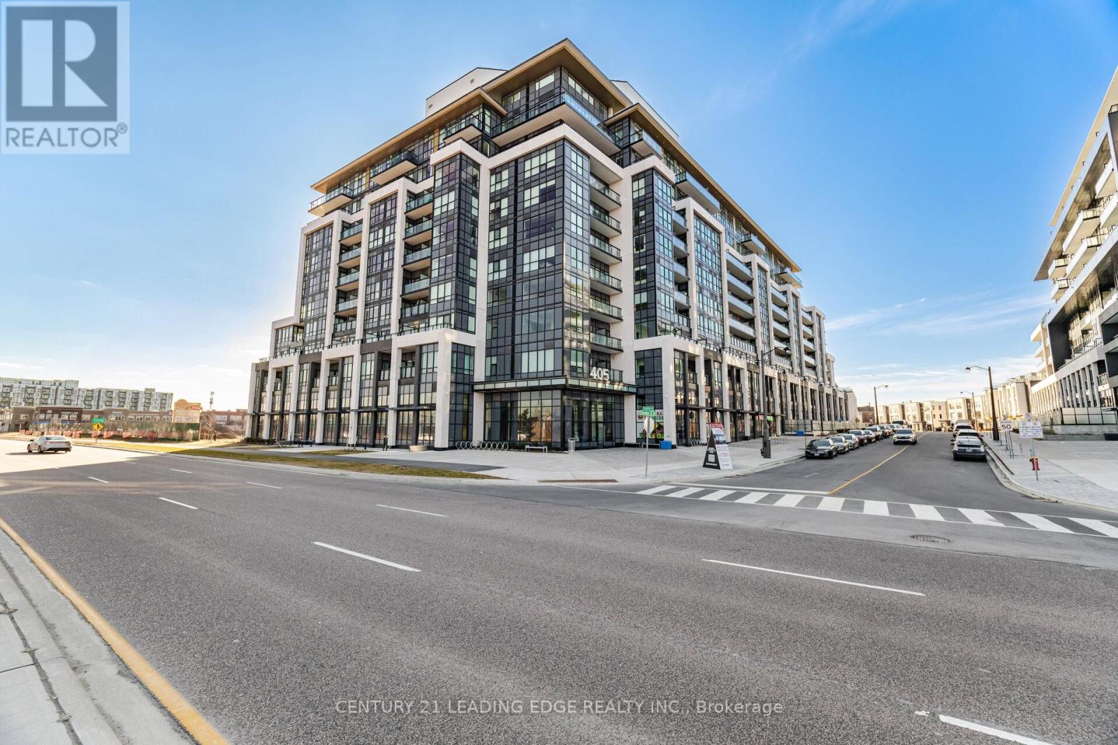 317 - 405 Dundas Street W, Oakville, Ontario  L6M 5P9 - Photo 2 - W13072050