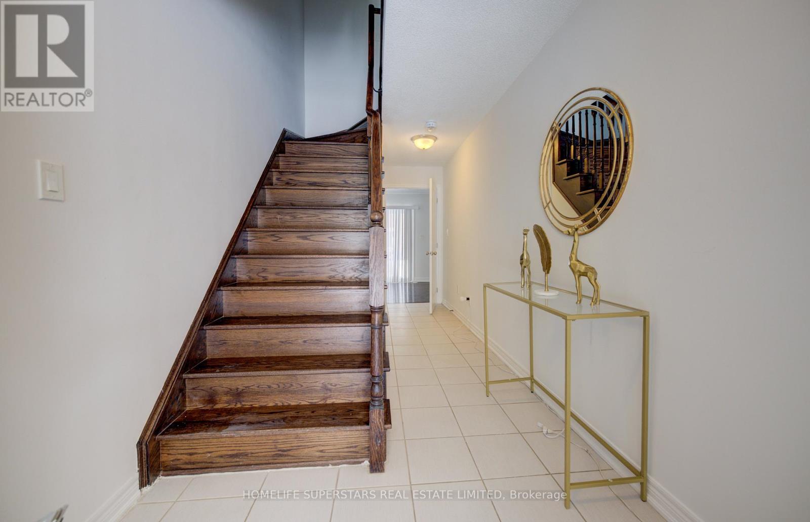 40 - 9 Aspen Hills Road, Brampton, Ontario  L6Y 6E3 - Photo 4 - W13072296