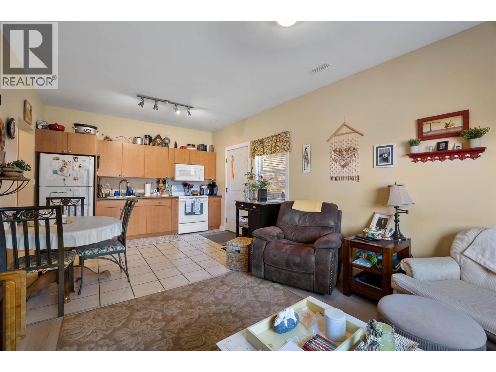 872 Kitamoto Road, Kamloops, British Columbia  V2B 6H6 - Photo 29 - 10385748