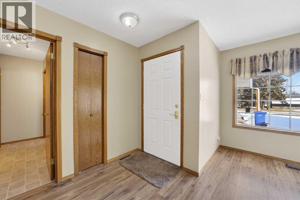 1409a 18 Avenue, Didsbury, Alberta  T0M 0W0 - Photo 2 - A2292987