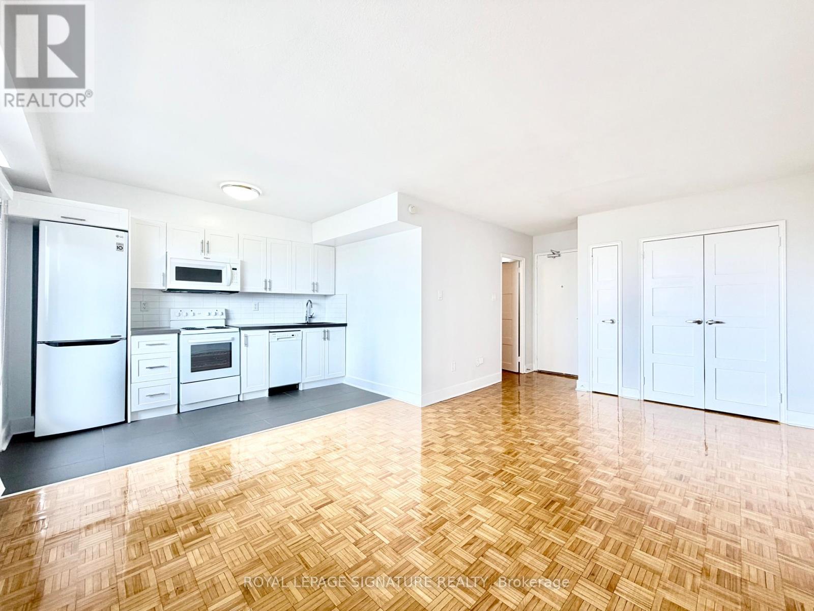 908 - 276 ST GEORGE STREET, Toronto, Ontario