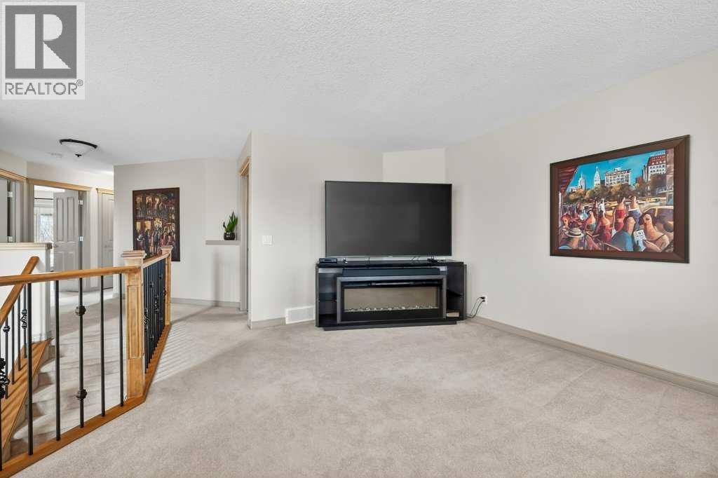 203 Crystal Green Point, Okotoks, Alberta  T1S 2K7 - Photo 23 - A2302216