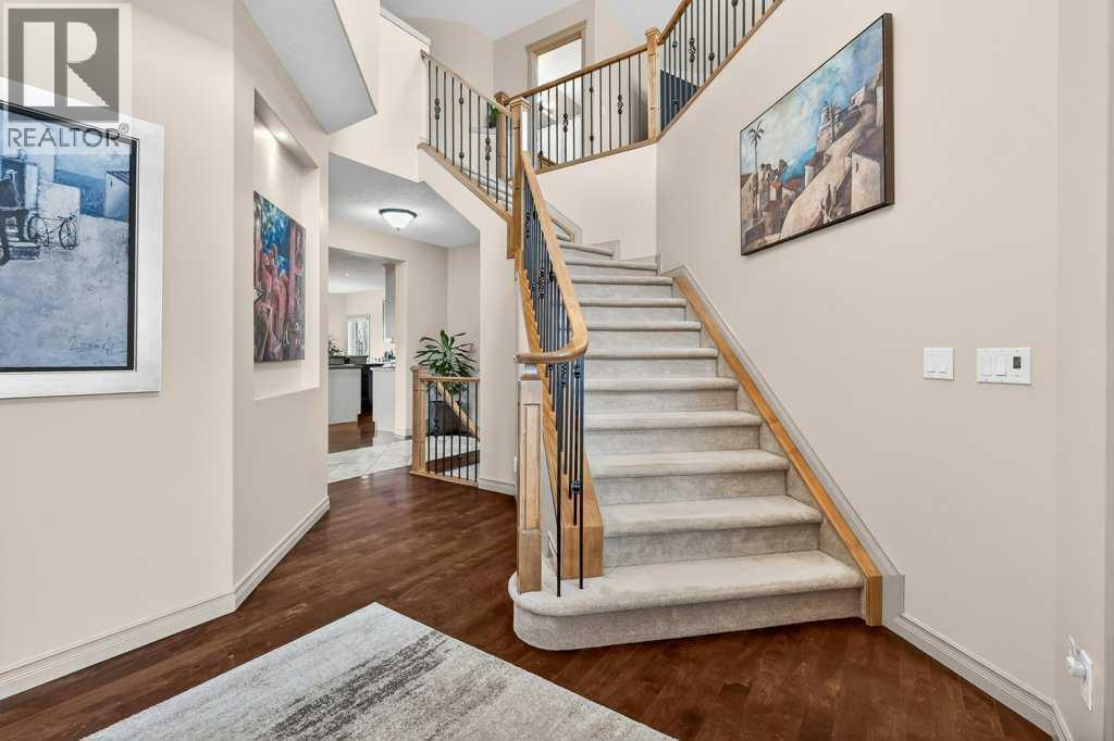 203 Crystal Green Point, Okotoks, Alberta  T1S 2K7 - Photo 3 - A2302216