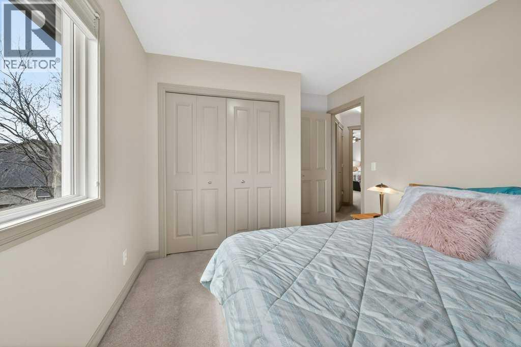 203 Crystal Green Point, Okotoks, Alberta  T1S 2K7 - Photo 33 - A2302216