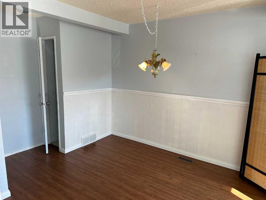 100, 740 Bracewood Drive Sw, Calgary, Alberta  T2W 3N3 - Photo 12 - A2305600