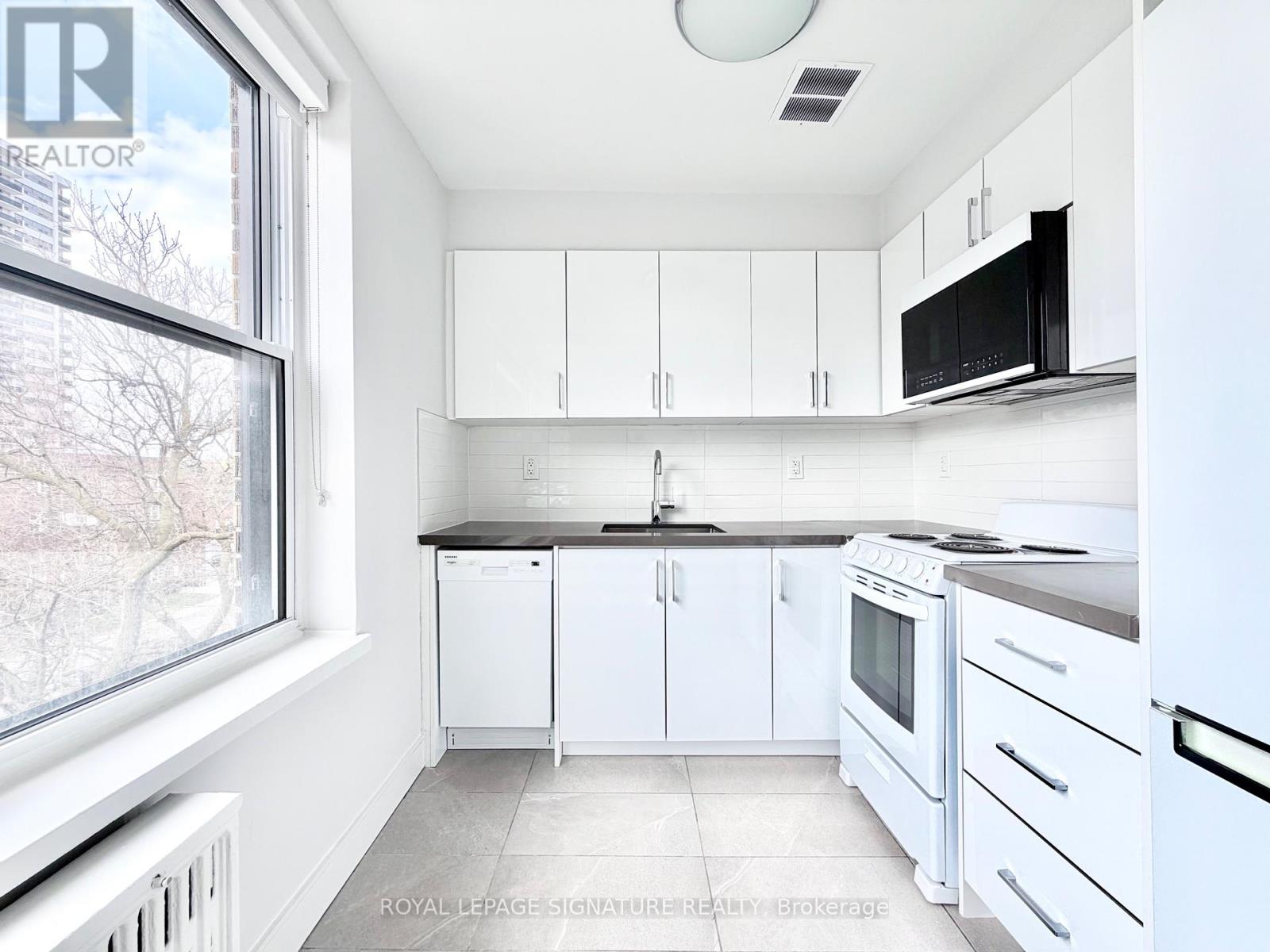 402 - 1545 Bathurst Street, Toronto, Ontario  M5P 3H6 - Photo 6 - C13070672