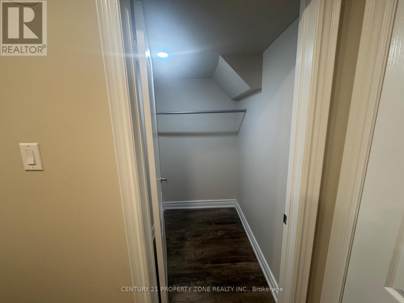 Bsmt - 10 Fort Williams Drive, Brampton, Ontario  L6X 0W5 - Photo 21 - W13034192