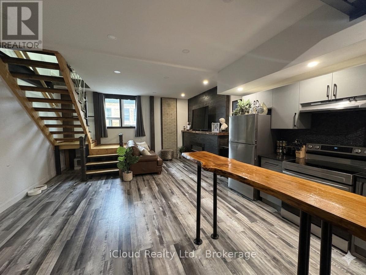 3 - 7 Foundry Street, Hamilton, Ontario  L9H 2V6 - Photo 4 - X13057848